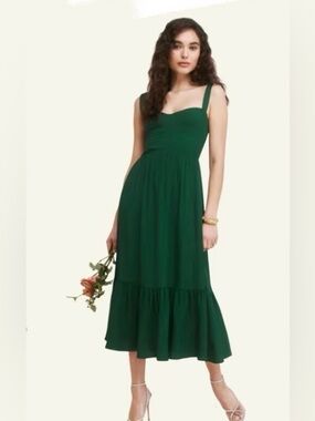 Women‘s Sleeveless Green Ruffle Hem Dress reformation like